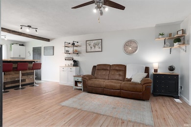 808 E Pine Ln, Monticello, IN 47960 - photo 5