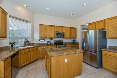 Upgraded Kitchen & Stainless Appliances