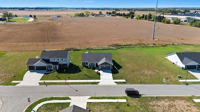 1016 Bryce Cir, Ligonier, IN 46767 - photo 2