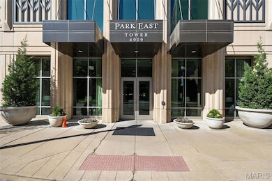 Park East Tower Condos unit 805, Saint Louis, MO 63108 - photo 2