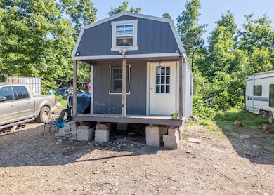 10 acre hobby farm001