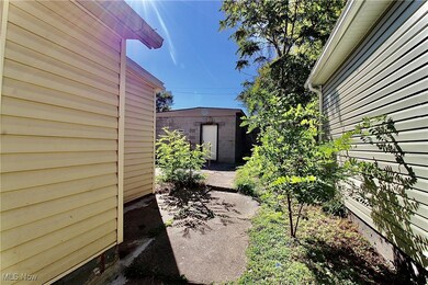 7106 Colfax Rd, Cleveland, OH 44104 - photo 4