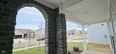 2661 Creek Bank Ct, Columbus, IN 47201 - photo 2