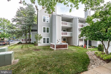 12887B Grays Pointe Rd, Fairfax, VA 22033 - photo 3