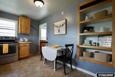 1828 S Poplar St, Casper, WY 82601 - photo 6