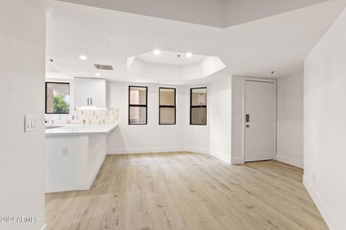 4-web-or-mls-5104-n-32nd-st-336
