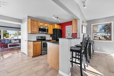 115 Wesley Dr NW, Cedar Rapids, IA 52405 - photo 7