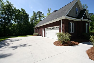 103 Saint Charles Ln, Jacksonville, NC 28546 - photo 4