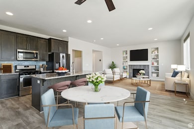 1097 W Coyote Gulch Way, Bluffdale, UT 84065 - photo 4