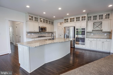 17052 Silver Arrow Dr, Dumfries, VA 22026 - photo 7