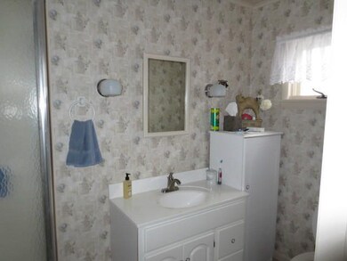 Bathroom 1st Floor Full Bathroom