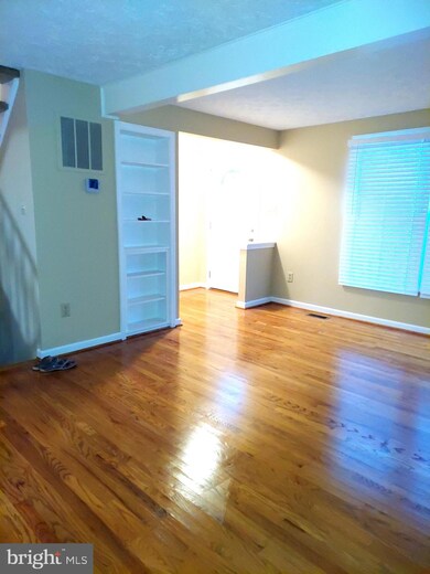 12511 Spring Harbor Place, Germantown, MD 20874 - photo 7