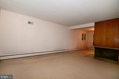 3528 Barkley Dr, Fairfax, VA 22031 - photo 7