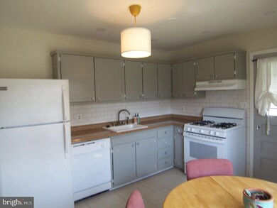 7704 Beekay Rd, Sparrows Point, MD 21219 - photo 7