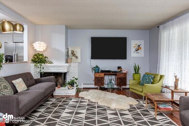 04-Living Room MS_5990-Edit