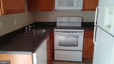 11412 Herefordshire Way, Germantown, MD 20876 - photo 2