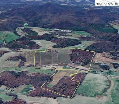 1046 J E Gentry Rd, Crumpler, NC 28617 - photo 4