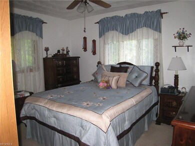 46734 Smith St, East Liverpool, OH 43920 - photo 6