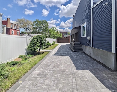 58-09 61st St, Maspeth, NY 11378 - photo 3