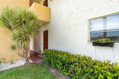 203 Golden River Dr, West Palm Beach, FL 33411 - photo 2