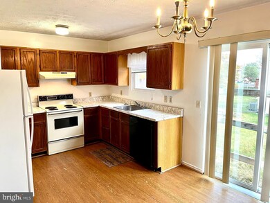 299 Roesler Ave, Glen Burnie, MD 21061 - photo 5