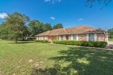 1208 Grandview Dr Exterior-3
