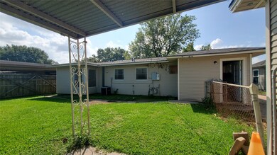 7643 Hereford St, Houston, TX 77087 - photo 7