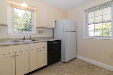 595 Colonial Dr, Portsmouth, NH 03801 - photo 6