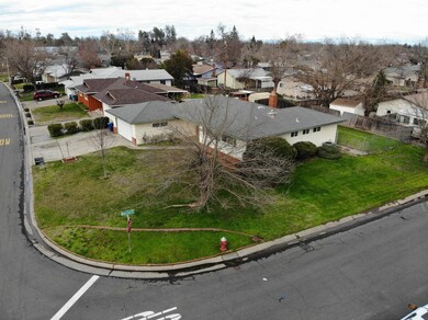 LARGE CORNER LOT