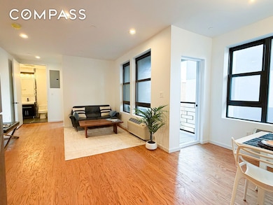 452 Lafayette Ave unit 4R, Brooklyn, NY 11205 - photo 4