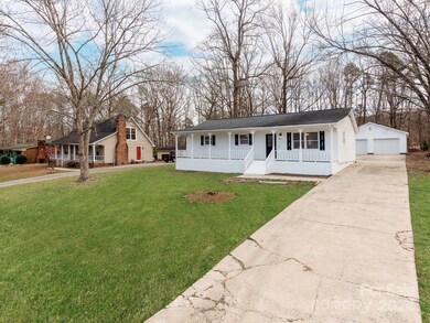 4306 Freeport Dr, Gastonia, NC 28052 - photo 3