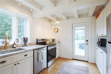 10 Pasadena Ave, Westerly, RI 02891 - photo 4