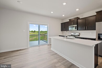 8302 Dieter Dr, Rosedale, MD 21237 - photo 6