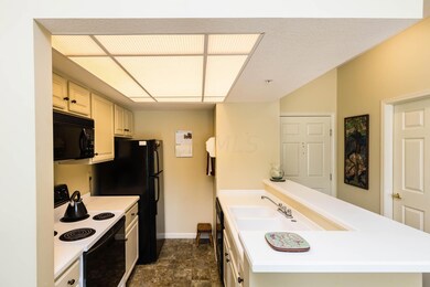 5935 N High St Apt 108-07