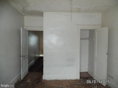 2542 W Lafayette Ave, Baltimore, MD 21216 - photo 7