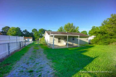 313 Chestnut Dr, Shelbyville, TN 37160 - photo 6