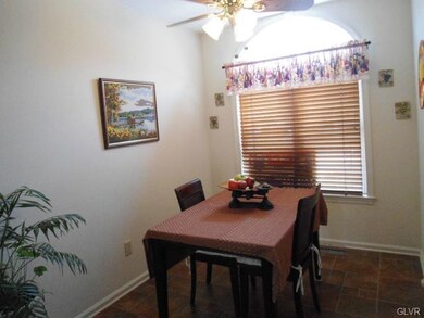 326 Surrey Place unit W326, Macungie, PA 18062 - photo 5