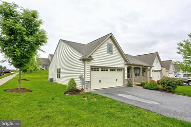 130 Waypoint Dr, Lancaster, PA 17603 - photo 3