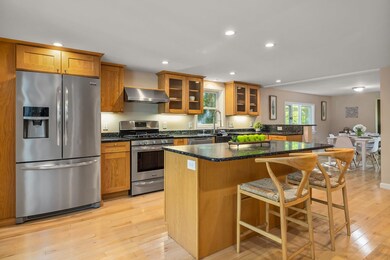 546 Sagamore Ave, Portsmouth, NH 03801 - photo 3