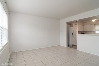 824 N Randall Rd unit 826, Aurora, IL 60506 - photo 2