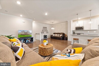 43021 Greggsville Chapel Terrace unit 104, Dulles, VA 20148 - photo 5