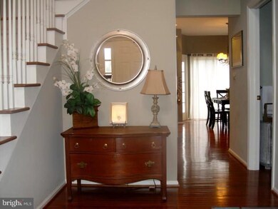 302 Aftons Cir, Spring City, PA 19475 - photo 2