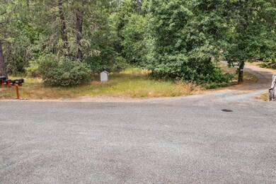 174 N Adeline Way, Merlin, OR 97532 - photo 5