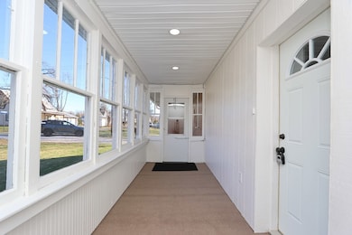 204 W Arnold St, Crestline, OH 44827 - photo 5