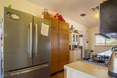 5 - Kitchen 3 B