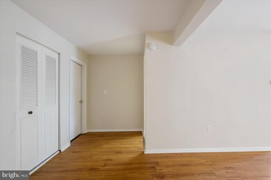9 Suntop Ct unit 101, Baltimore, MD 21209 - photo 2