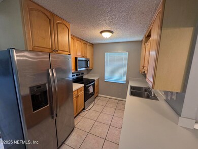 2526 Bremen Ct, Jacksonville, FL 32216 - photo 4