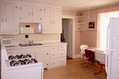 62-64 Elm St, Northfield, NH 03276 - photo 3