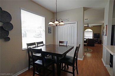 Eat-In Kitchen