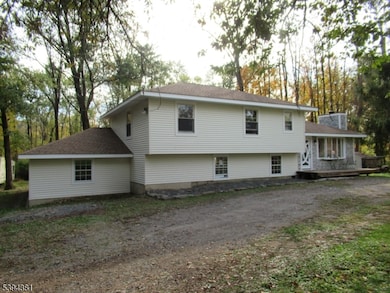 192 Bryans Rd, Hampton, NJ 08827 - photo 2